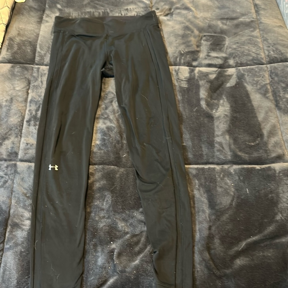 Medium underarmour pants